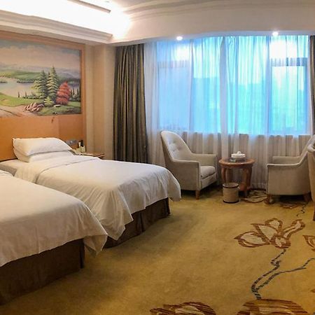 Vienna International Hotel Puning International Commodity City 외부 사진