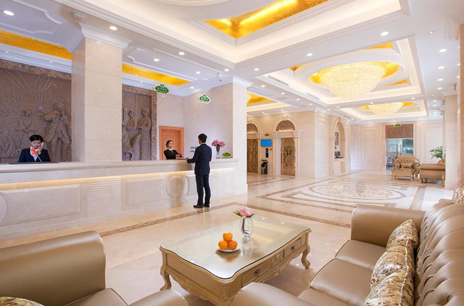 Vienna International Hotel Puning International Commodity City 외부 사진