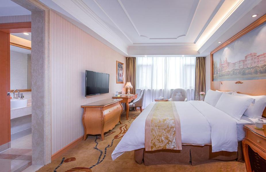 Vienna International Hotel Puning International Commodity City 외부 사진
